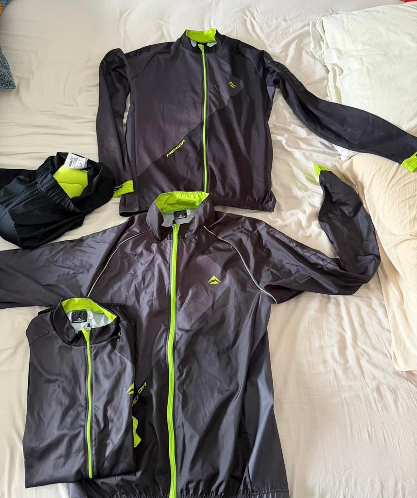 Kit cycliste 3 pièces Merida + pantalon en bon état, Enlèvement, Comme neuf