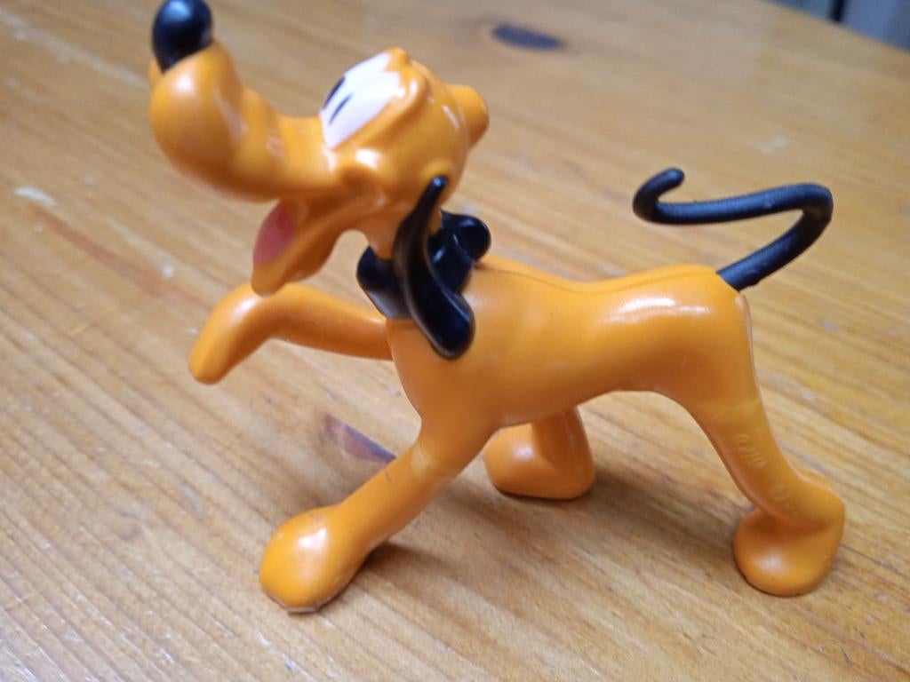 Walt Disney - Figurine Pluto - 5 cm, Collections, Enlèvement, Dingo ou Pluto, Comme neuf, Statue ou Figurine