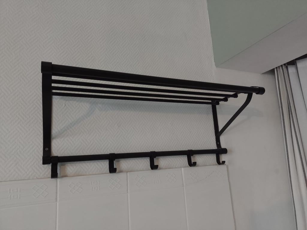 IKEA wandkapstok met hoeden/pethouder, Huis en Inrichting, Zo goed als nieuw, Minder dan 100 cm, Metaal, Ophalen