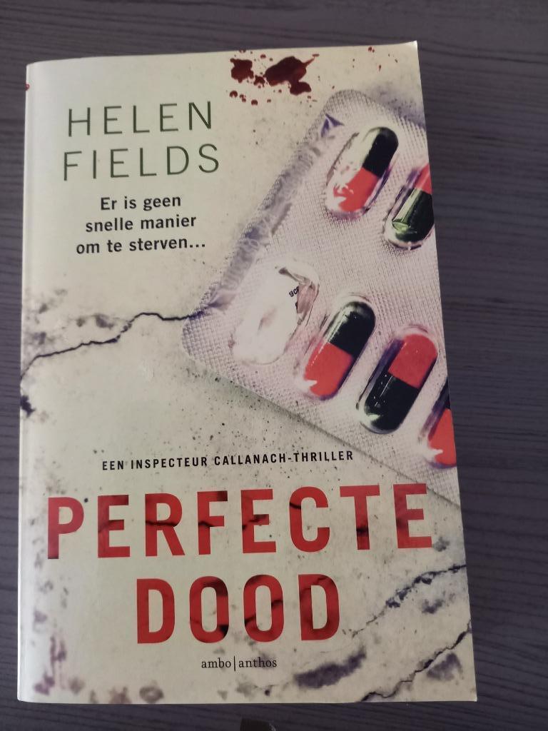 Boek Helen Fields, Ophalen of Verzenden, Zo goed als nieuw, Helen Fields