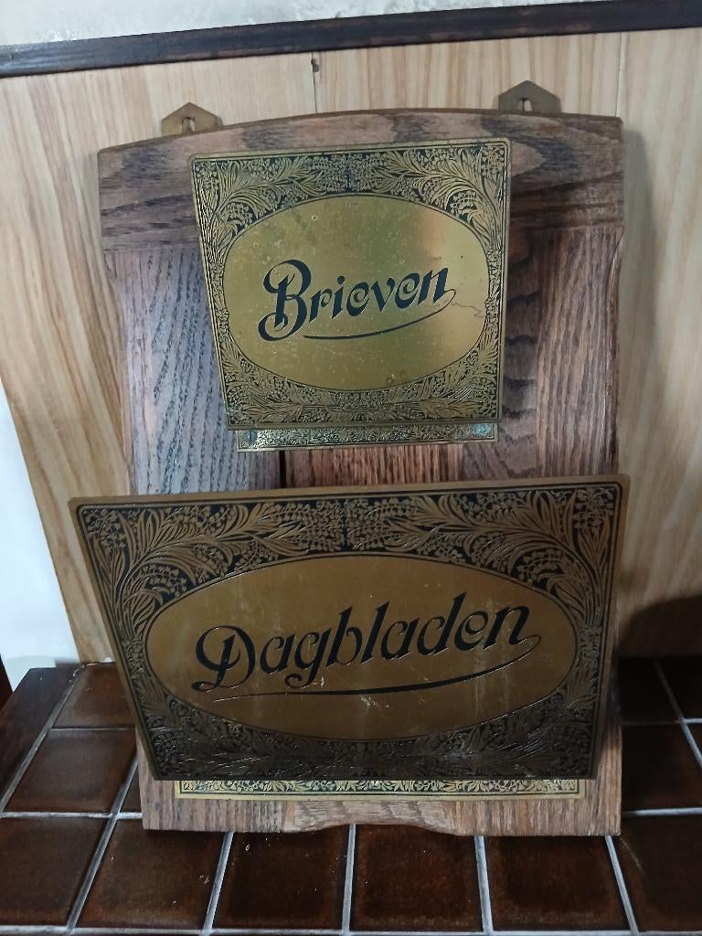 Dagblad en brievenhouder antiek, Antiek en Kunst, Ophalen of Verzenden