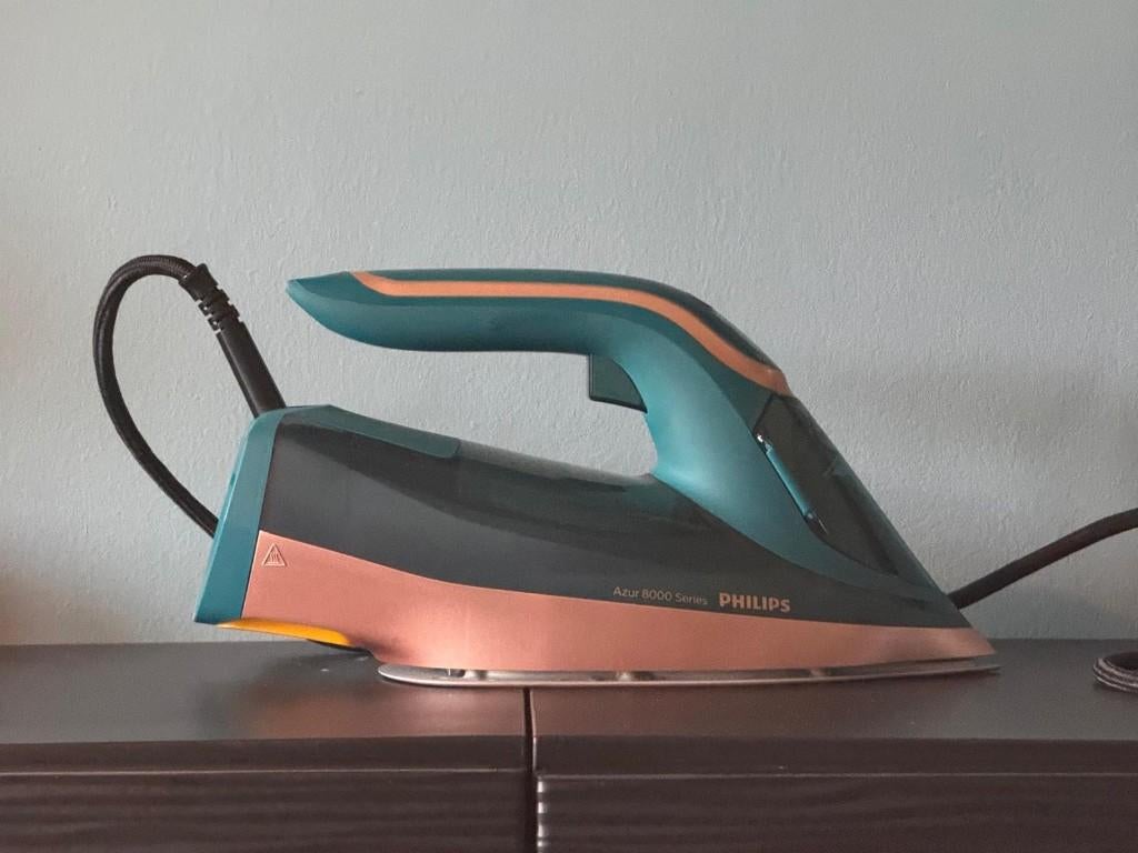 Philips Azur 8000 Series stoomstrijkijzer (model DST8030/70), Ophalen of Verzenden, Zo goed als nieuw, Strijkijzer met snoer