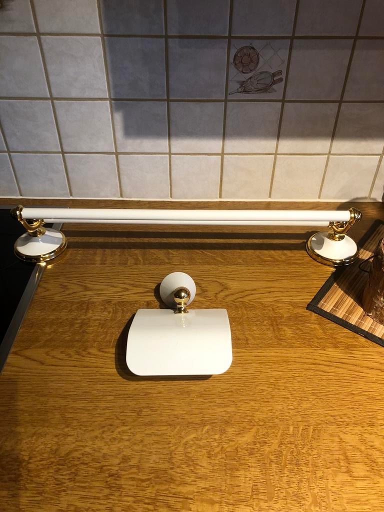 Handdoekhouder + wc-houder, Ophalen, Zo goed als nieuw