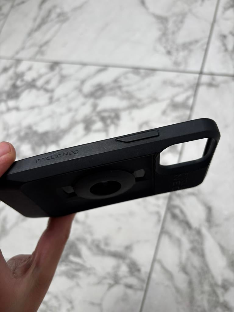 Fitclic neo tigra Iphone 12/13, Ophalen of Verzenden, Zo goed als nieuw, Samsung