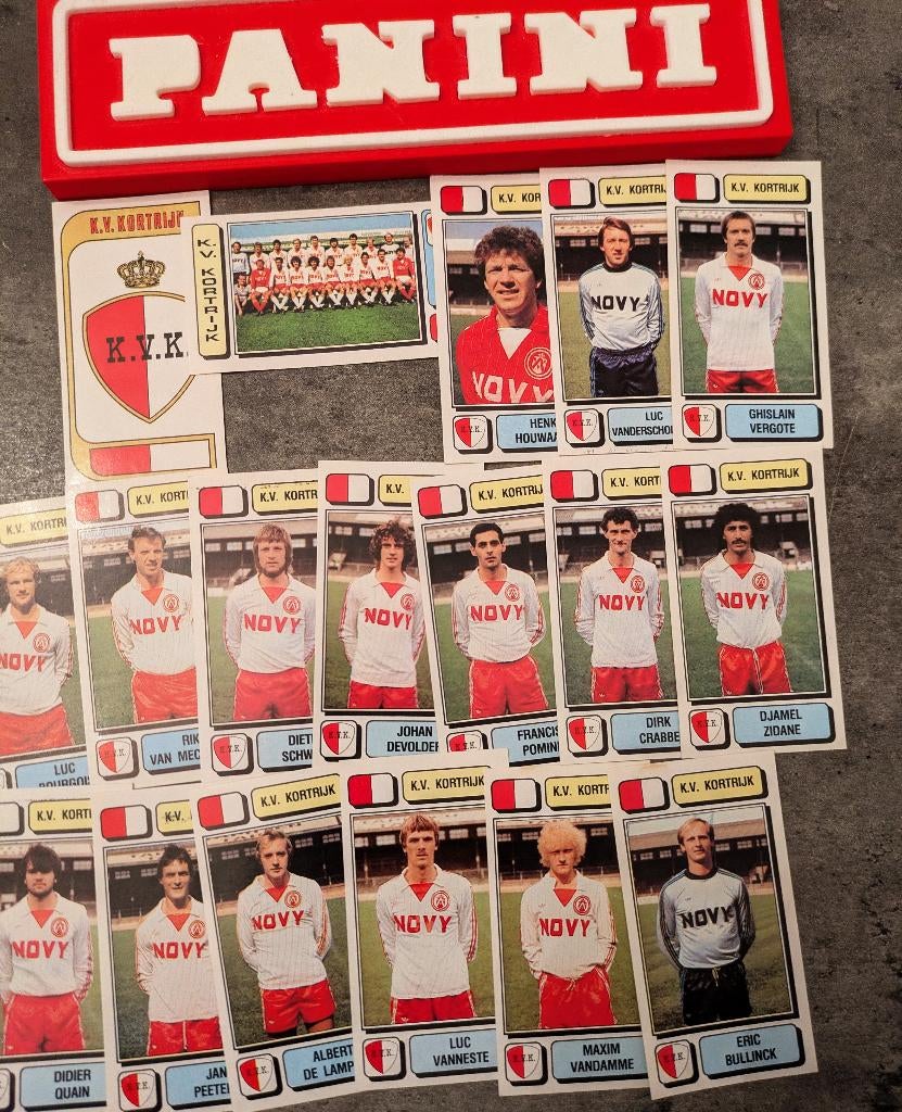 PANINI FOOTBALL 83 KVK KORTRIJK 18 STICKERS 1983, Verzenden, Zo goed als nieuw