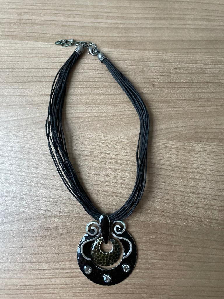 Halsketting, Bijoux, Sacs & Beauté, Colliers, Enlèvement, Comme neuf, Noir, Synthétique