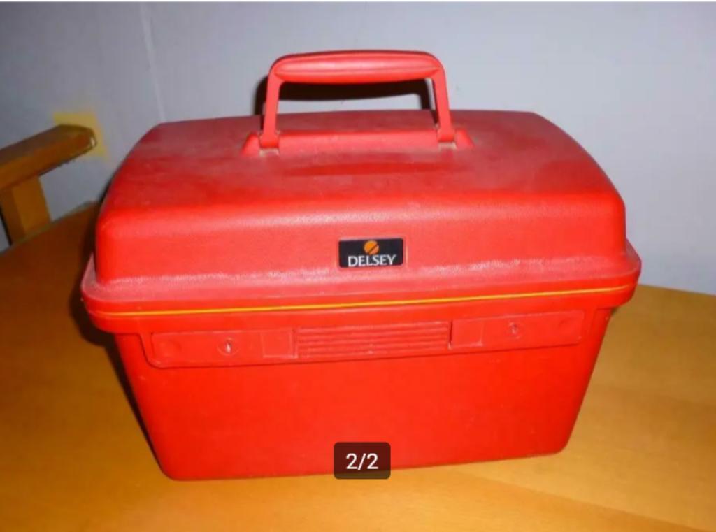 beautycase Delsey rood, Ophalen of Verzenden, Gebruikt, Rood