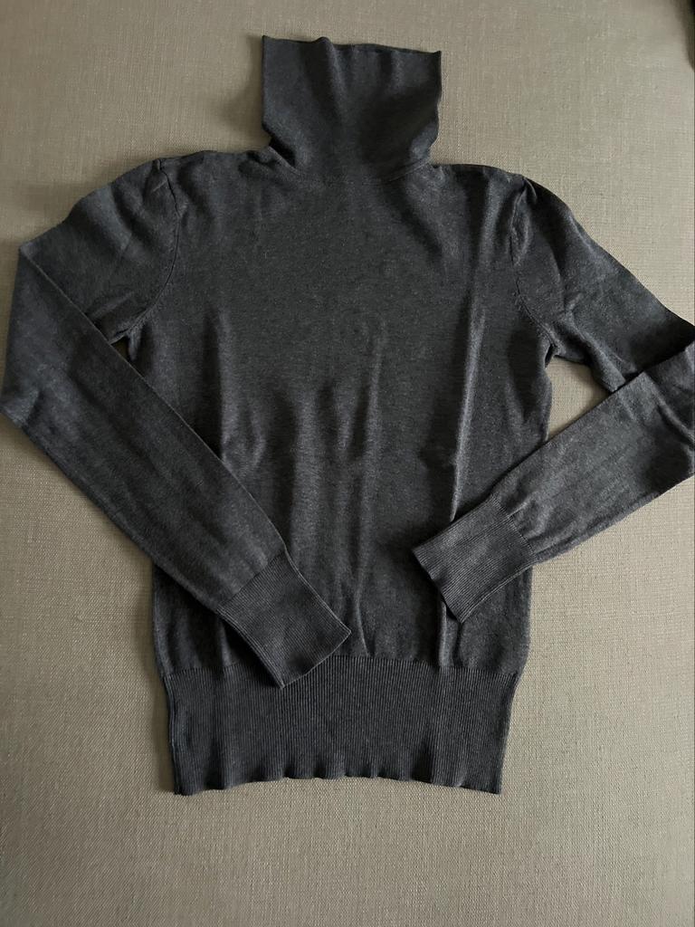 Pull col roulé H&M taille S-M, Vêtements | Femmes, Pulls & Gilets, Comme neuf