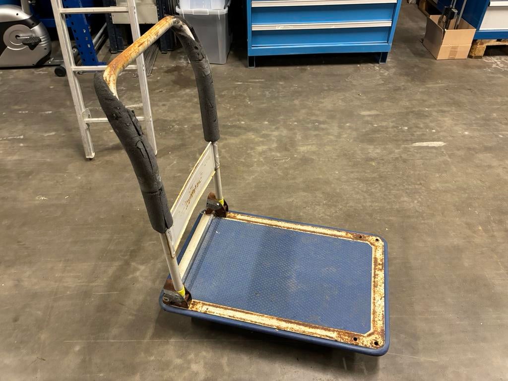 Kar karretje plateauwagen plateaukar, Doe-het-zelf en Bouw, Transportwagens, Ophalen, Zo goed als nieuw