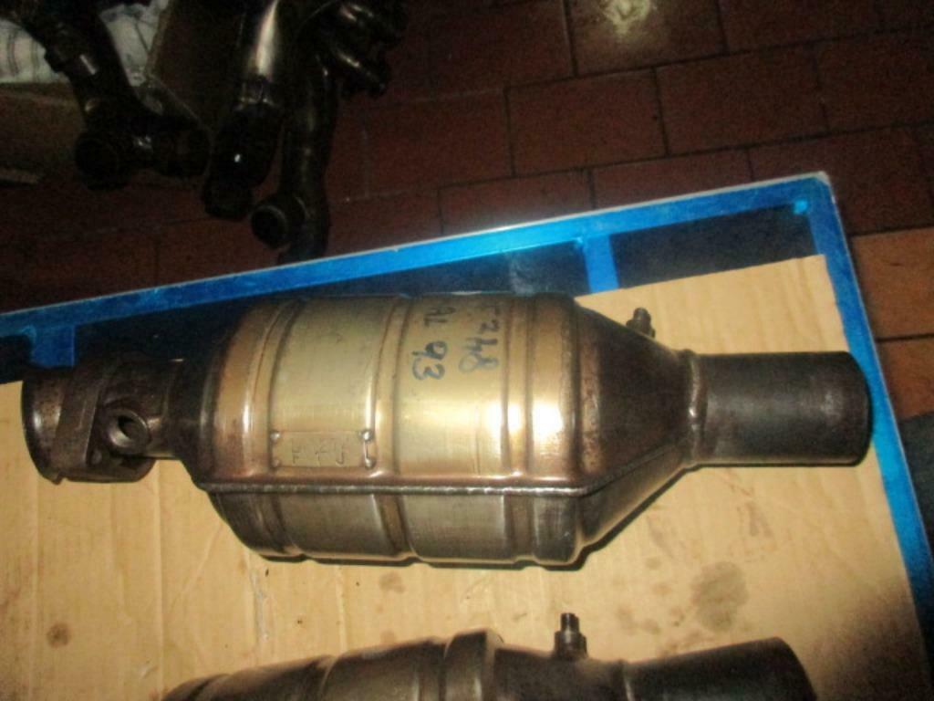 Catalictic convertor Ferrari 348 et Mondial T, Auto-onderdelen, Uitlaatsystemen, Ophalen of Verzenden, Gebruikt, Ferrari