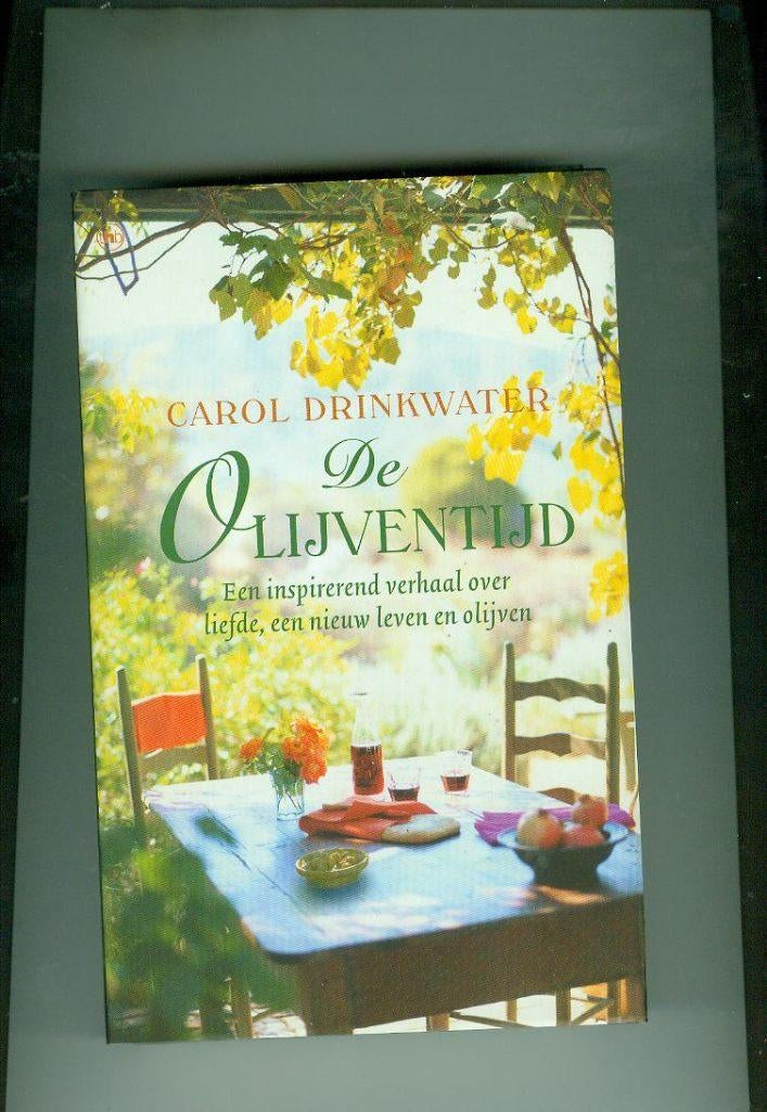 De olijventijd Carol Drinkwater 351 blz, Livres, Romans, Comme neuf, Enlèvement ou Envoi