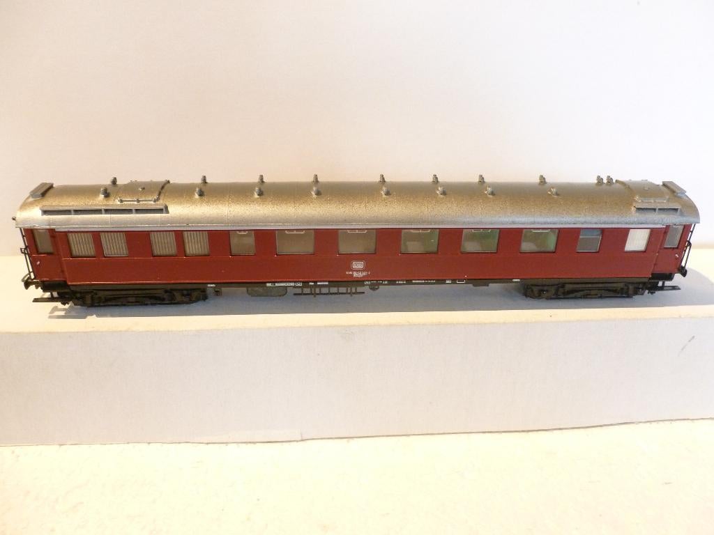 TRAINS HO, Hobby en Vrije tijd, Modeltreinen | H0, Gelijkstroom, Wagon, Ophalen of Verzenden, Zo goed als nieuw