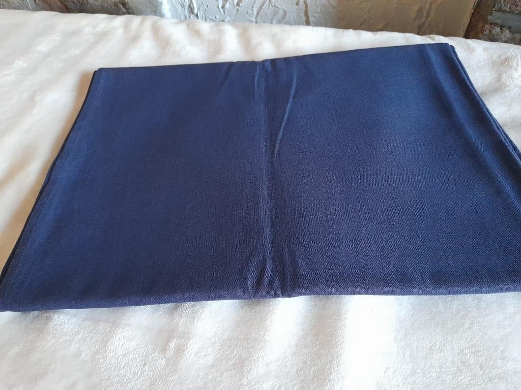 Nappe unie bleu aspect lin +/- 140  200 lavable à  95, Maison & Meubles, Enlèvement ou Envoi, Comme neuf, Rectangle
