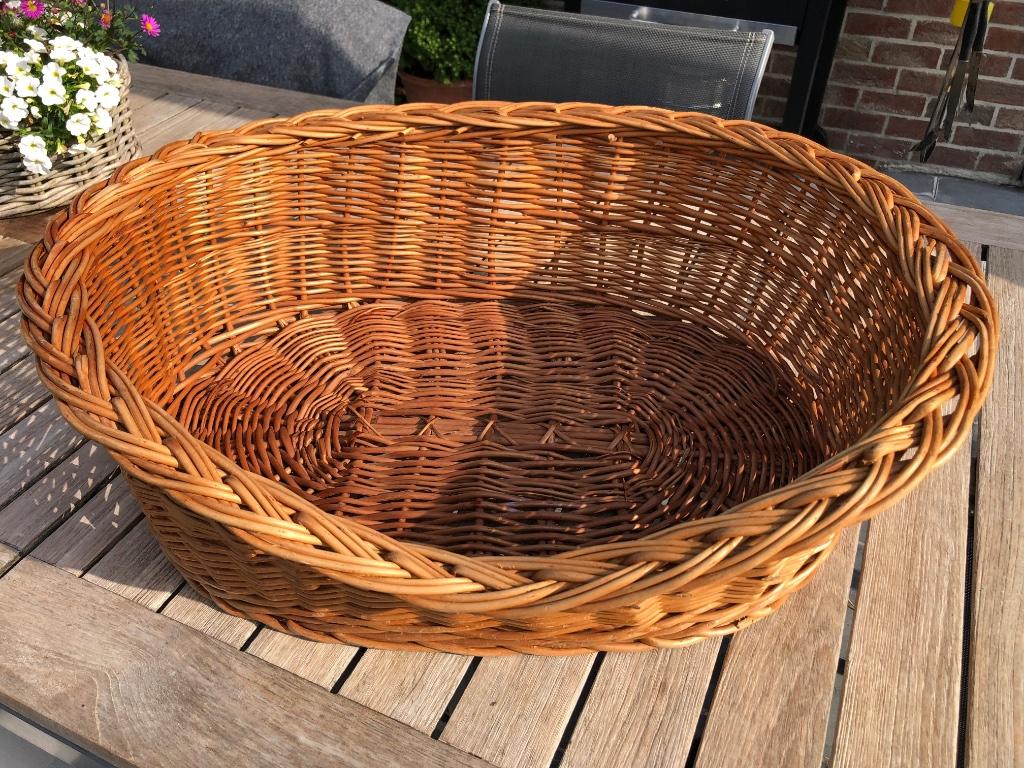 Rieten hondenmand (klein), Dieren en Toebehoren, Ophalen, Gebruikt, Riet
