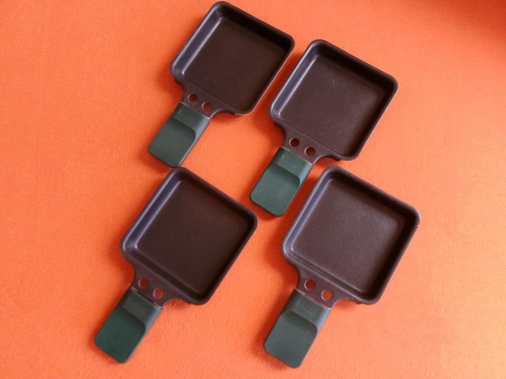 4 COUPELLES POUR RACLETTE ** TEFAL **, Enlèvement ou Envoi, Utilisé, 4 à 7 personnes