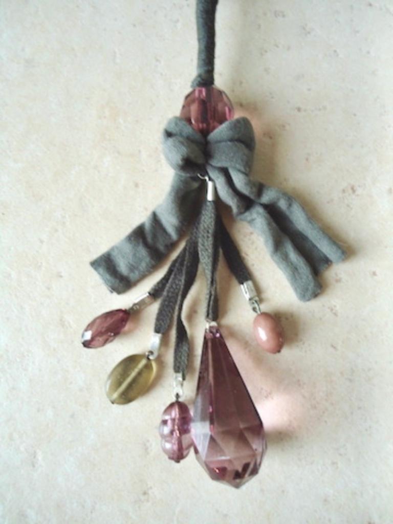 Ketting rose - grijs, Handtassen en Accessoires, Kettingen, Verzenden, Nieuw, Grijs