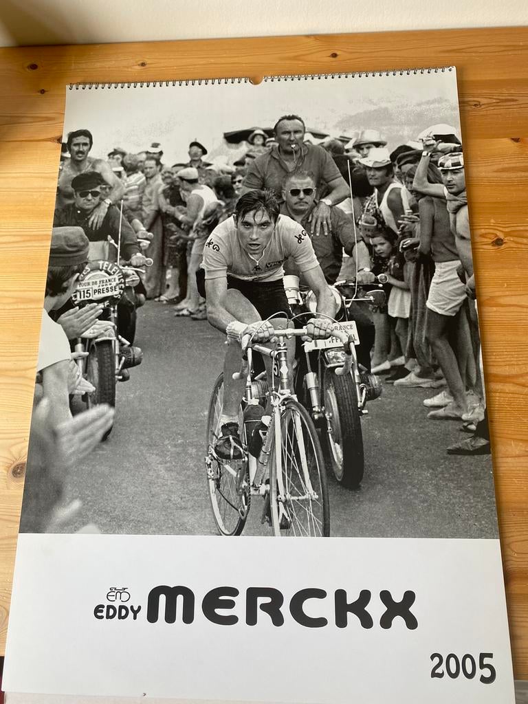 13 zwart wit foto’s van Eddy Merckx ( van kalender ), Photo, Comme neuf, Enlèvement, Autres sujets/thèmes