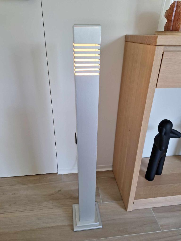 Design sfeerlicht/vloerlamp, Huis en Inrichting, Lampen | Vloerlampen, Ophalen, Zo goed als nieuw, Metaal