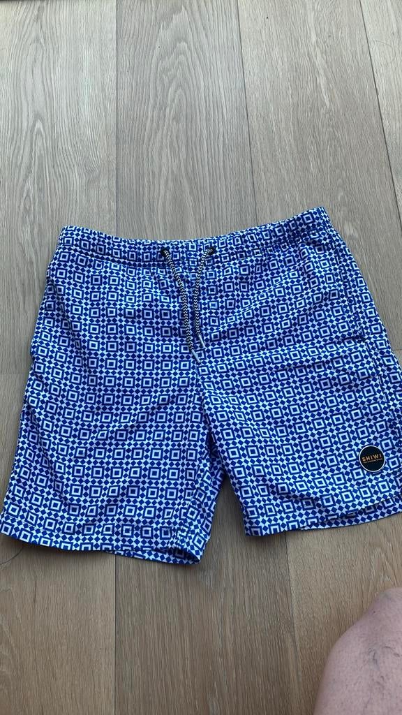 Awemshort Shiwi maat 164, Sport- of Zwemkleding, Ophalen of Verzenden, Zo goed als nieuw, Jongen