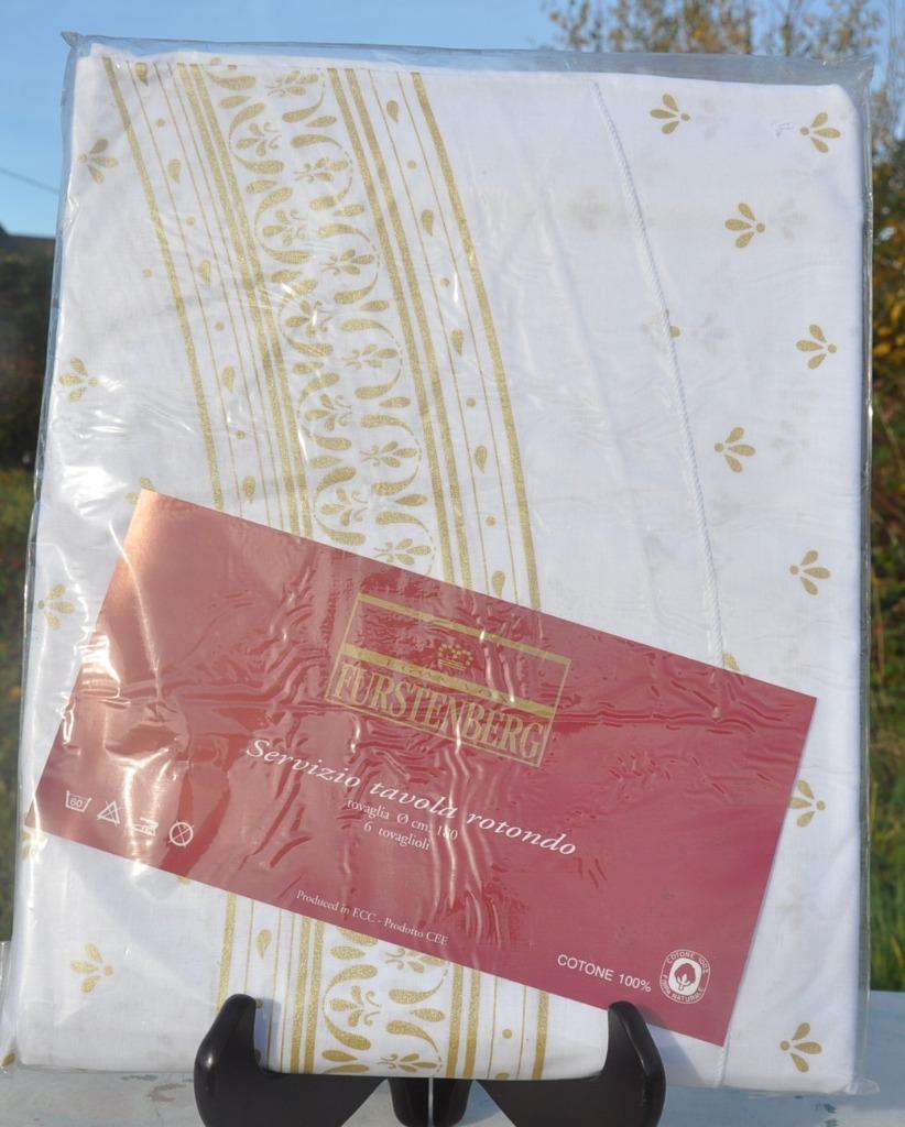 nappe ronde + 6 serviettes blanche et dorée, Enlèvement ou Envoi, Neuf, Intérieur
