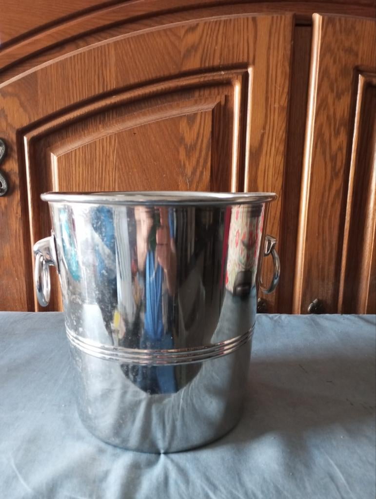 2 identieke zware inox champagne emmers. Doorsnede 19 cm, Huis en Inrichting, Ophalen of Verzenden, Gebruikt