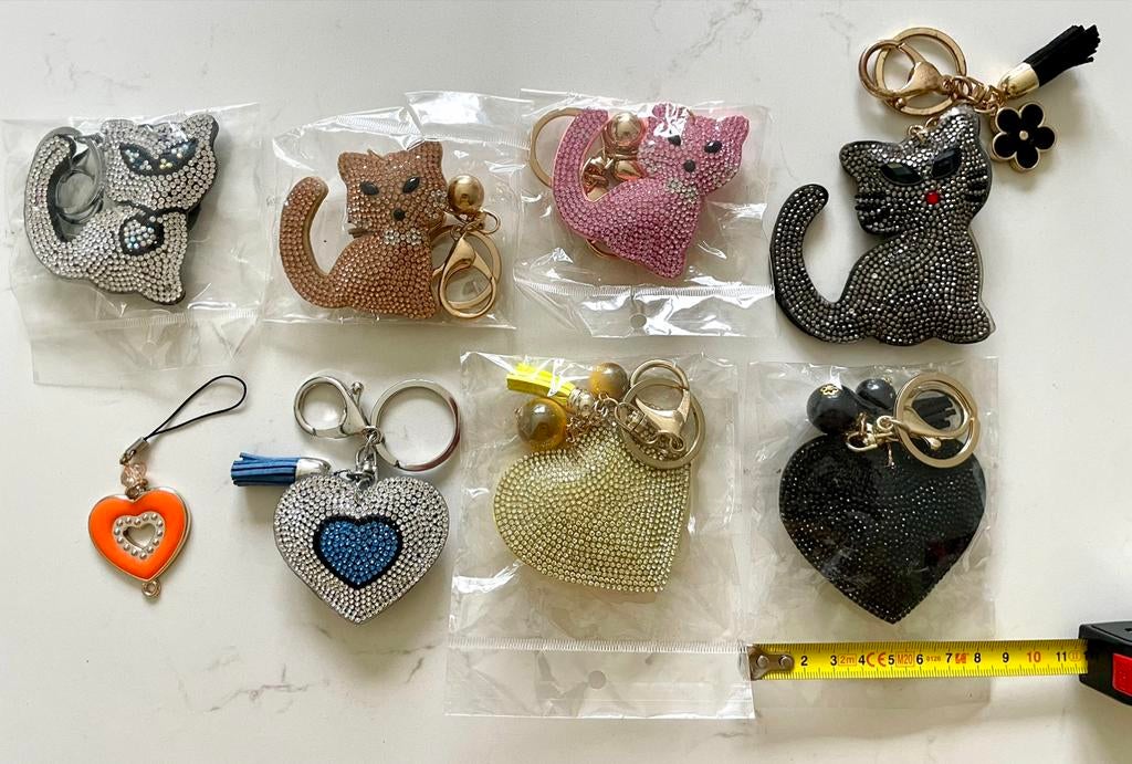 Différents porte-clés en forme de chat,fleur,poisson ou cœur, Enlèvement ou Envoi, Neuf