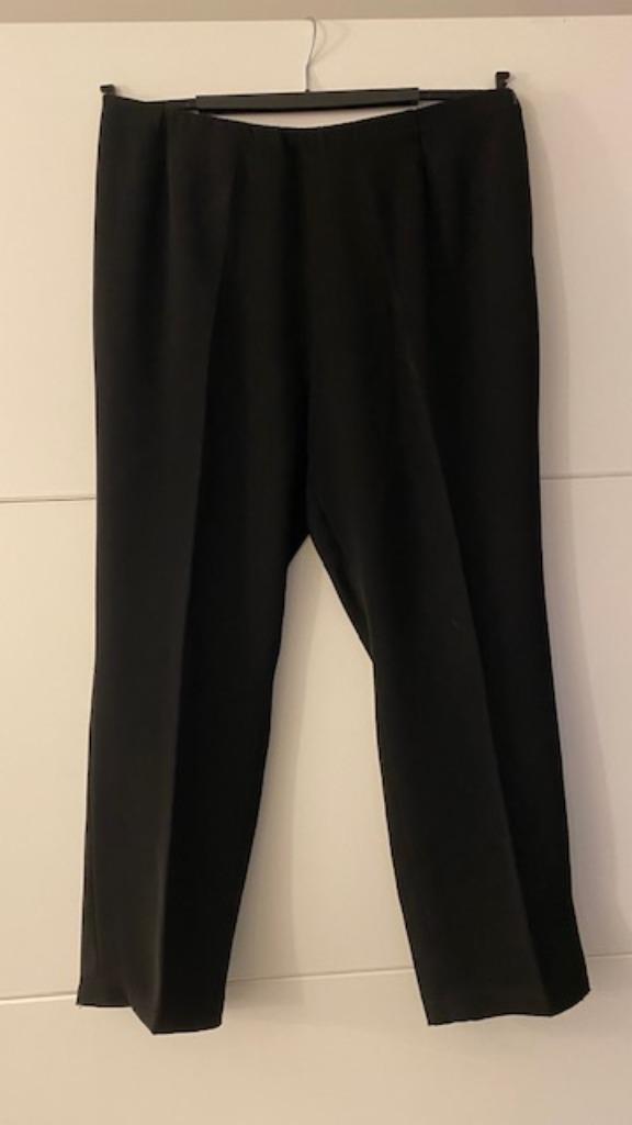 Zwarte broek met rechte pijpen, Kleding | Dames, Zwart, Maat 46/48 (XL) of groter, Ophalen of Verzenden, Zo goed als nieuw