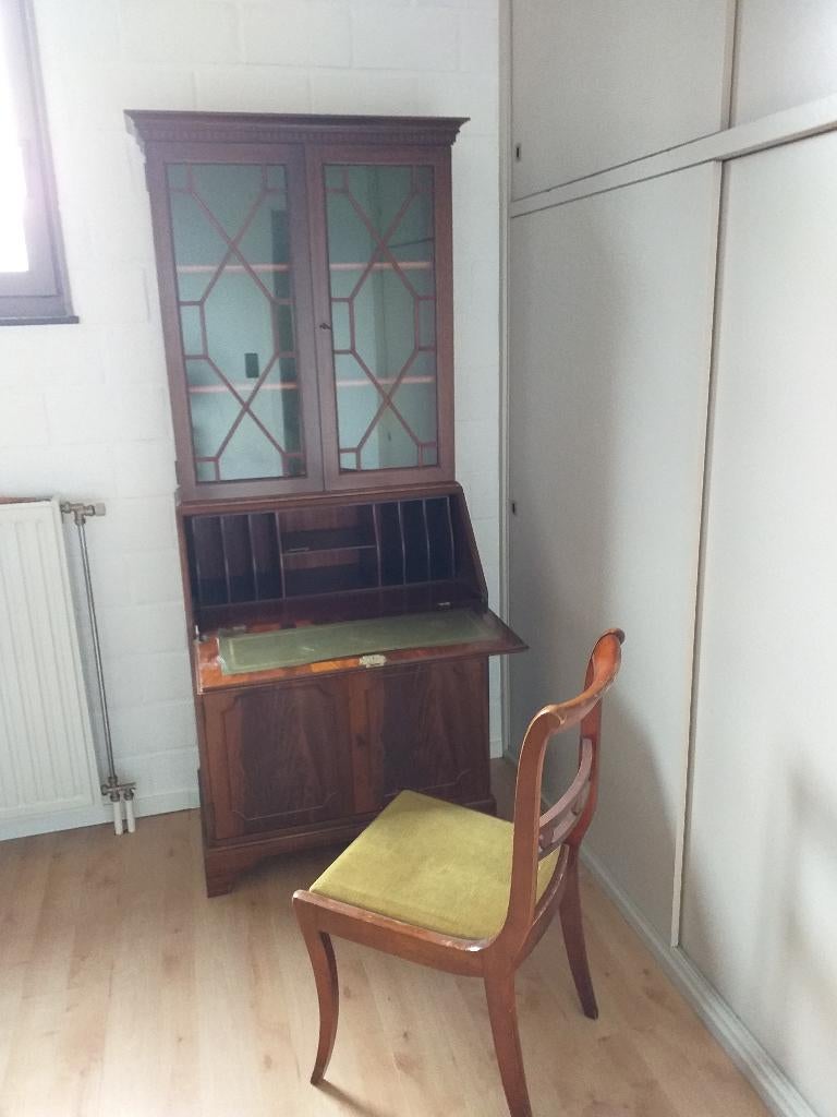 Klassieke bibliotheekkast, Enlèvement