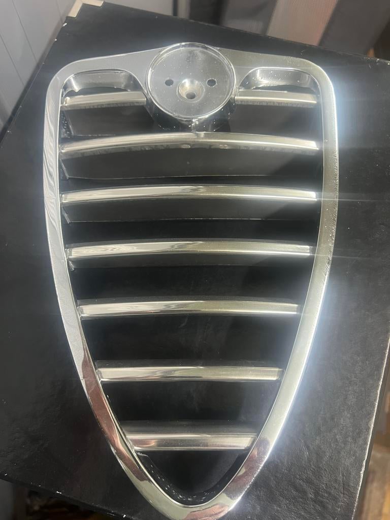 Calandre Alfa Romeo GT Junior Bertone ('63-'69), Enlèvement ou Envoi, Alfa Romeo