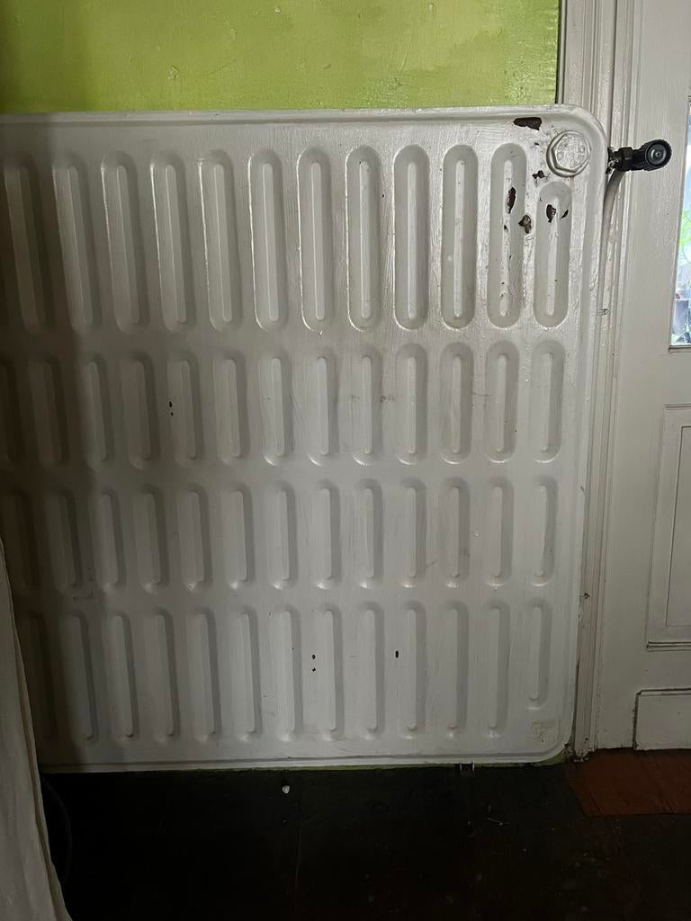 radiateur à plaque plate (1x), Bricolage & Construction, 800 watts ou plus, Enlèvement, Utilisé, 80 cm ou plus