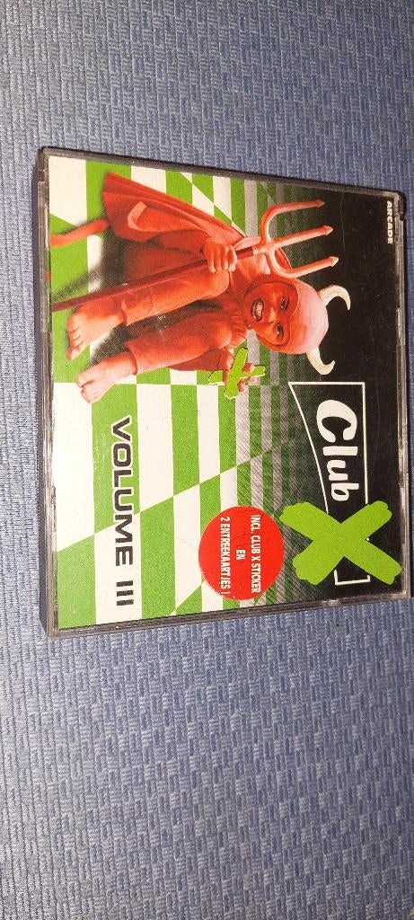 Club X Volume III (2 CD) — coffret original vintage 90, CD & DVD, CD | Dance & House, Enlèvement ou Envoi, Utilisé, Techno ou Trance