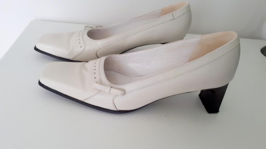 schoenen / BOCAGE / 38 / wit-ecru, Kleding | Dames, Schoenen, Bocage, Wit, Ophalen of Verzenden, Schoenen met hoge hakken