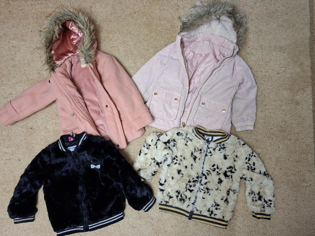 4 winterjassen maat 98, Enlèvement ou Envoi, Comme neuf, Taille 98