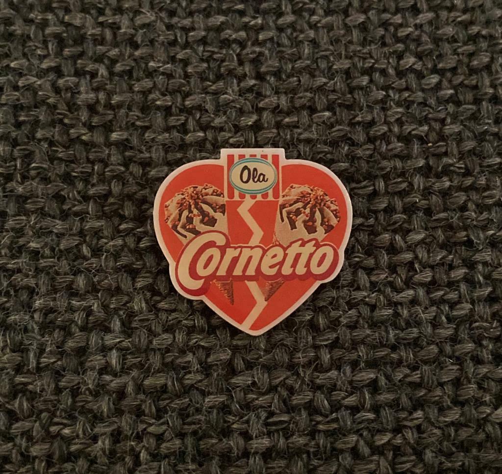 PIN - OLA - CORNETTO - IJS - GLACE - ICE CREAM, Envoi, Utilisé, Marque, Insigne ou Pin's