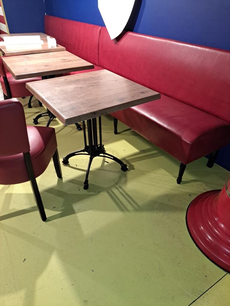 Tafels, stoelen en barkrukken, Zakelijke goederen, Horeca | Meubilair en Inrichting, Ophalen, Gebruikt, Meubilair