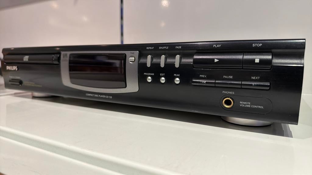 Lecteur CD Philips CD723 en bon état, TV, Hi-fi & Vidéo, Lecteurs CD, Enlèvement ou Envoi, Utilisé, Philips
