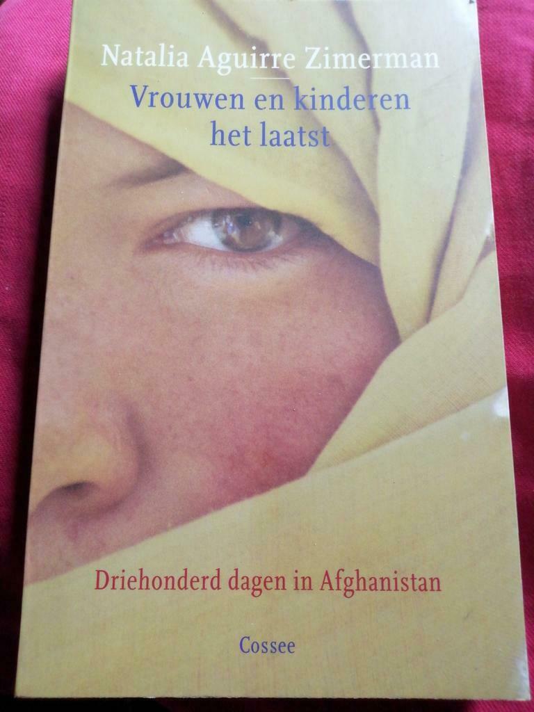 Vrouwen en kinderen het laatst, Ophalen of Verzenden, Zo goed als nieuw