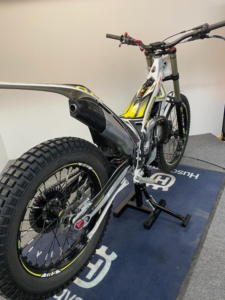 TRS One 300 RR d'essai MY2017 (réf. COMME 3010, Motos, 300 cm³, Entreprise, Jusqu'à 11 kW, Enduro