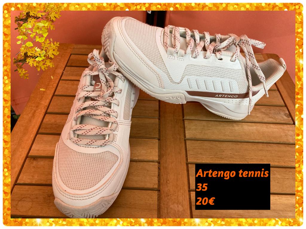 Tennisschoenen meisje 35. Artengo, Sport en Fitness, Tennis, Ophalen of Verzenden, Zo goed als nieuw