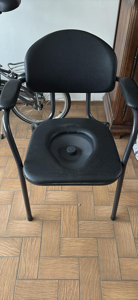 Toilet stoel, Diversen, Verpleegmiddelen, Ophalen, Zo goed als nieuw