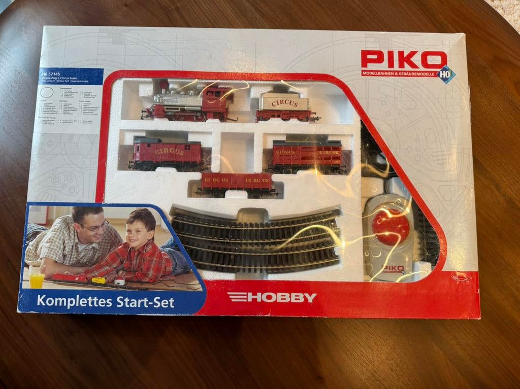 Piko cricus trein, Ophalen, Zo goed als nieuw, Rails, Piko