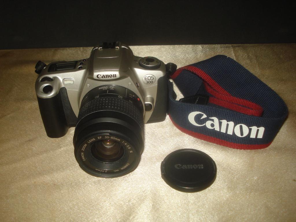 CANON EOS 300 Autofocus + Objectif 35-80 MM, Audio, Tv en Foto, Fotocamera's Analoog, Ophalen of Verzenden, Zo goed als nieuw