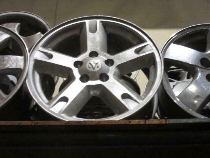1x dodge nitro velg, Ophalen, Gebruikt, Velg(en)