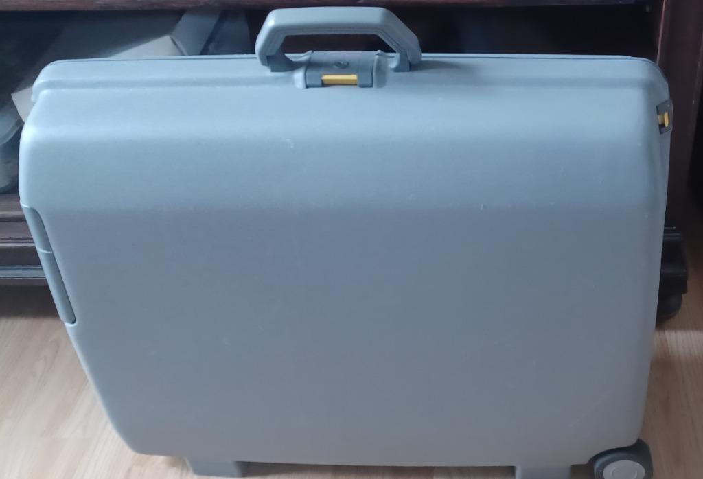 Valise Royal Traveller (Samsonite), Bijoux, Sacs & Beauté, Valises, Plastique dur, Enlèvement, Utilisé, 45 à 55 cm