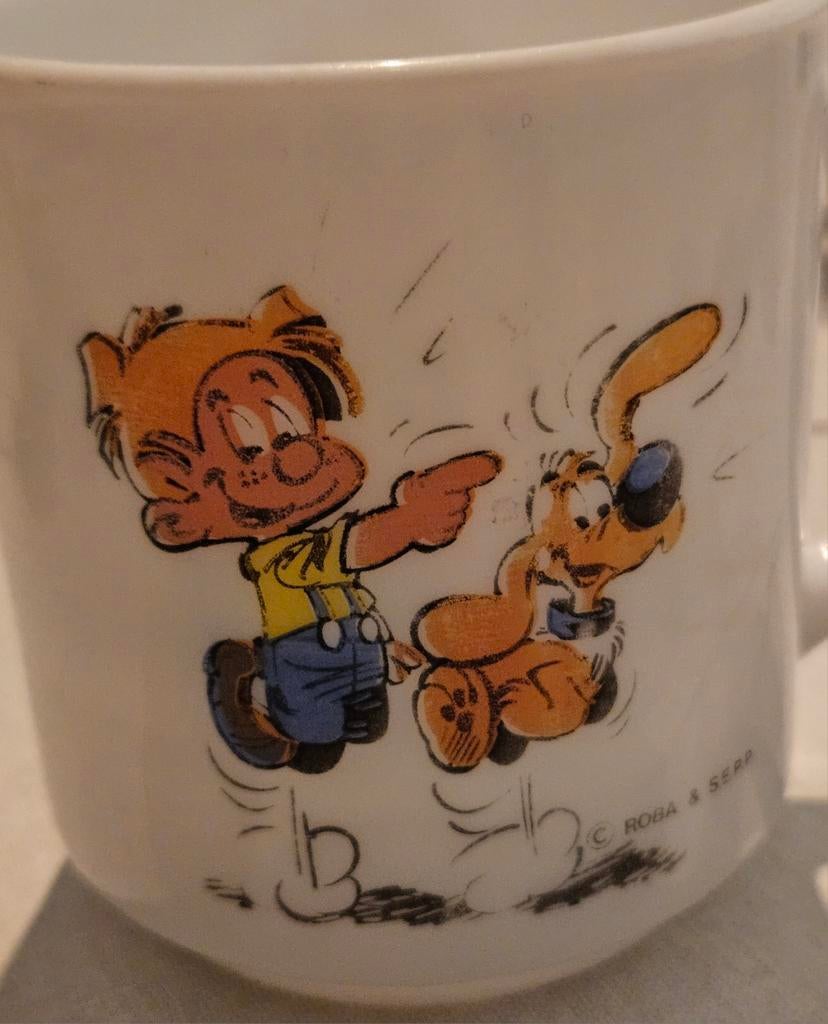Mug Bollie et Billie
Le mug représente le personnage de dess, Collections, Personnages de BD, Enlèvement ou Envoi