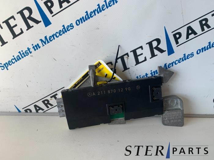 Antenne Versterker van een Mercedes E-Klasse, Gebruikt, -, Ophalen of Verzenden, -