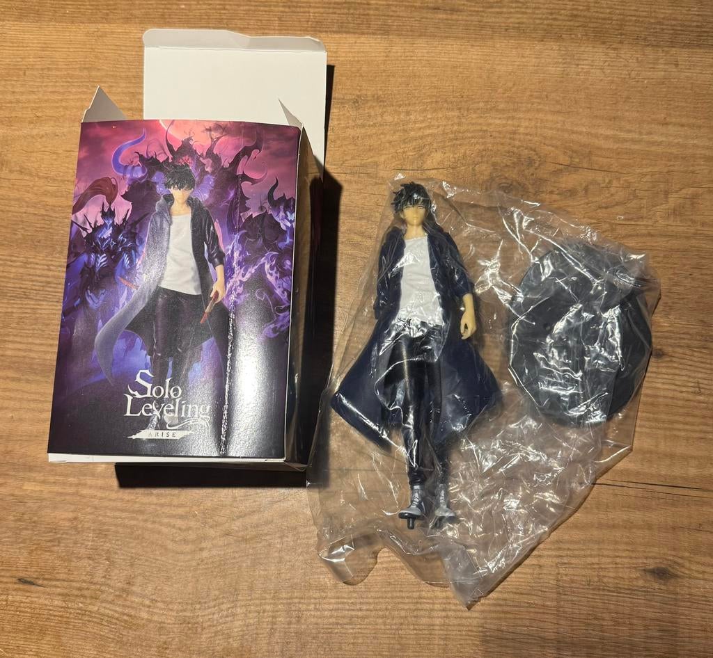 Figurine Jinwoo à nivellement solo, Enlèvement ou Envoi, Comme neuf