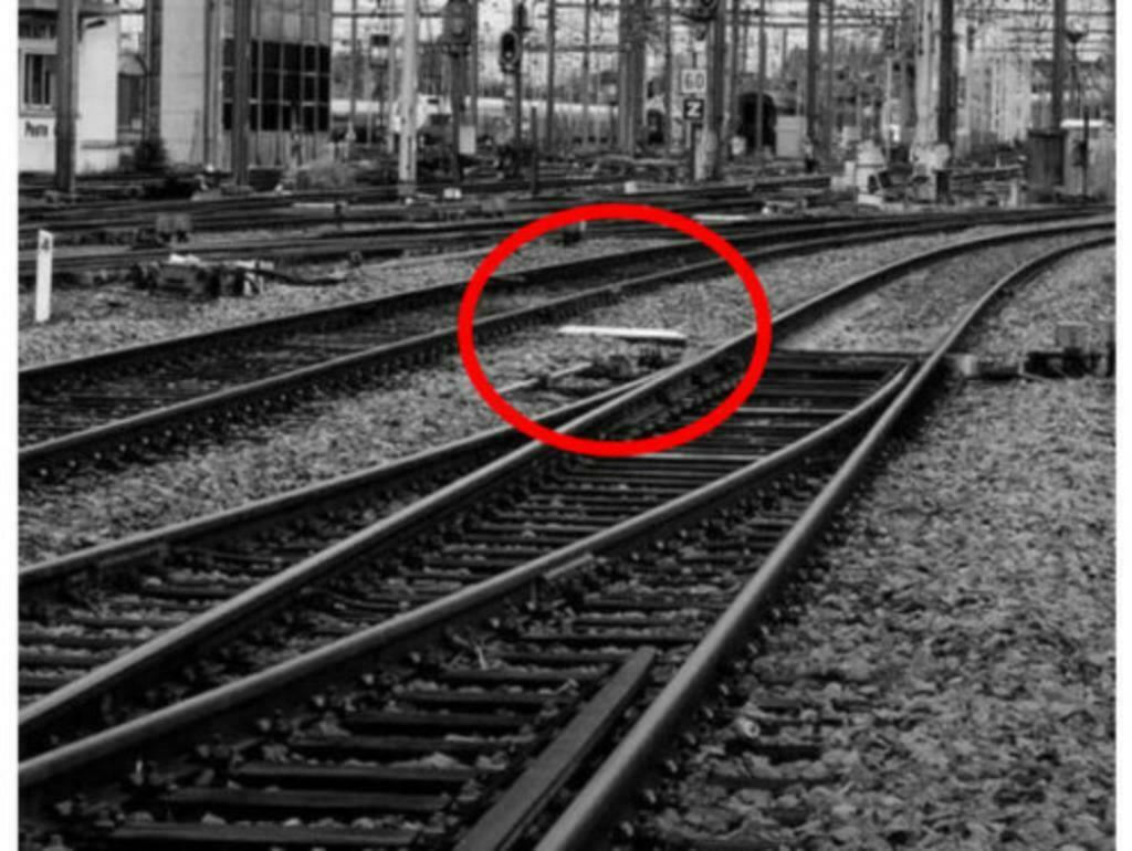 10 x Indicateur de Garage SNCF / SNCB / NMBS HO Marklin Roco, Ophalen of Verzenden, Nieuw, Brug, Tunnel of Gebouw, Roco