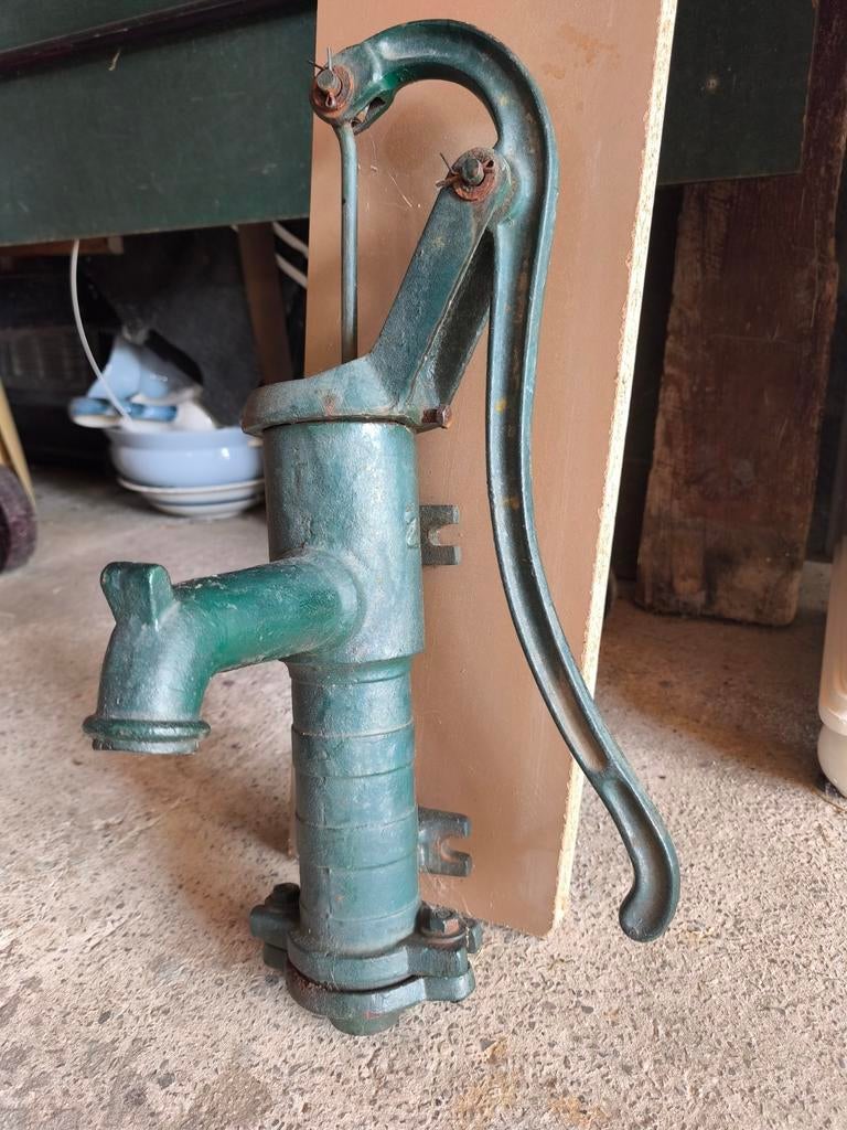 Pompe américaine(à eau manuelle) classe 2, Enlèvement, Utilisé, Manuelle