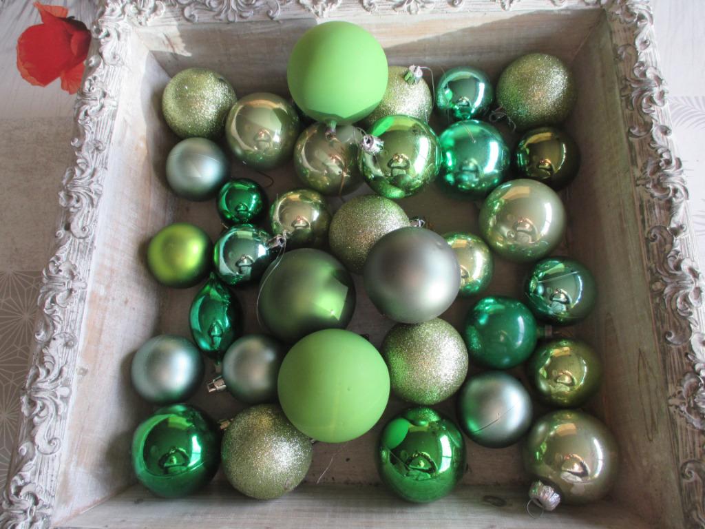 kerstballen en versiering groen, Ophalen of Verzenden, Zo goed als nieuw